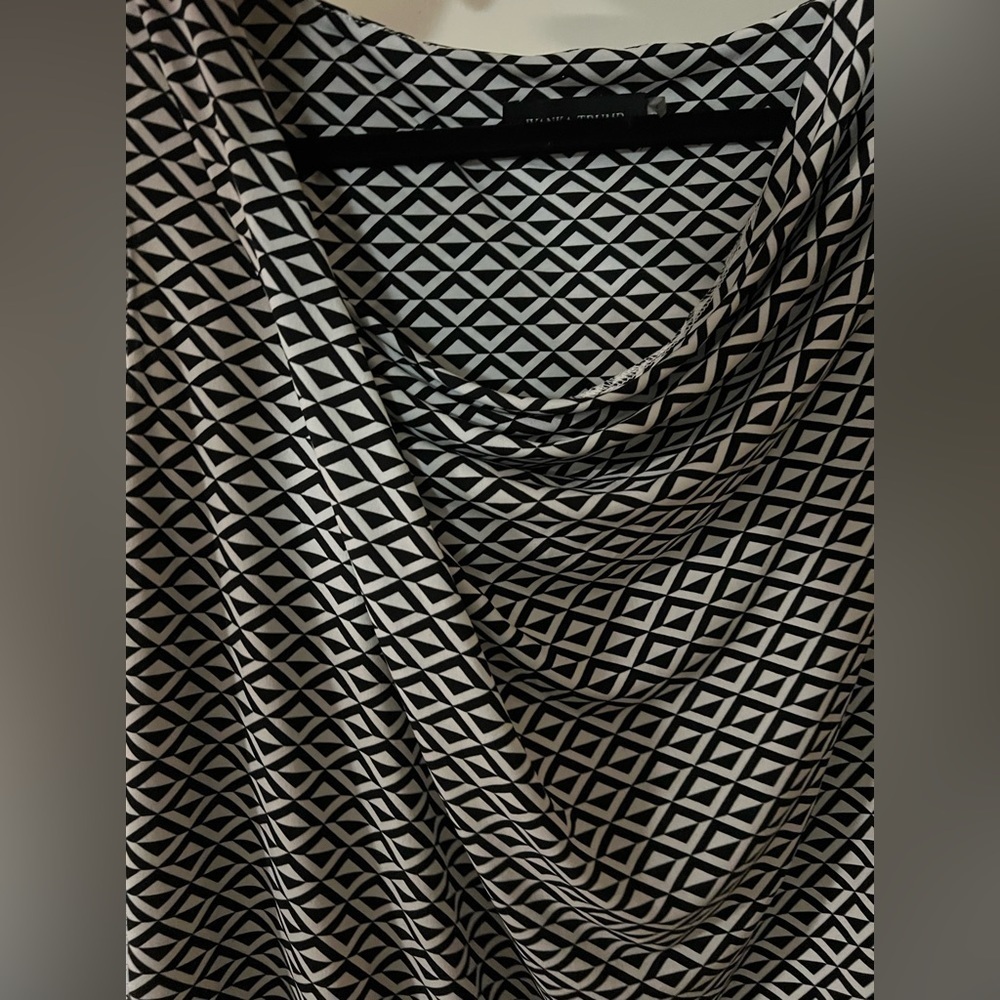 Ivanka Trump Sleeveless Blouse Top, Large - Picture 2 of 10